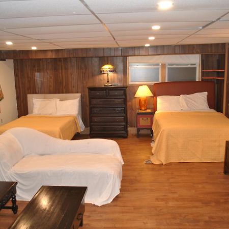 Ewr Airport Multilevel Guest House Room With 2-3 Beds Newark Eksteriør billede