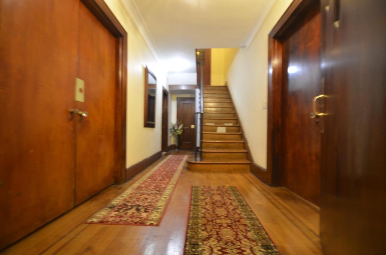 Ewr Airport Multilevel Guest House Room With 2-3 Beds Newark Eksteriør billede