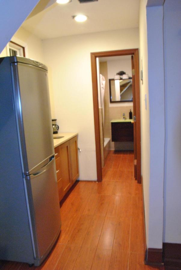 Ewr Airport Multilevel Guest House Room With 2-3 Beds Newark Eksteriør billede