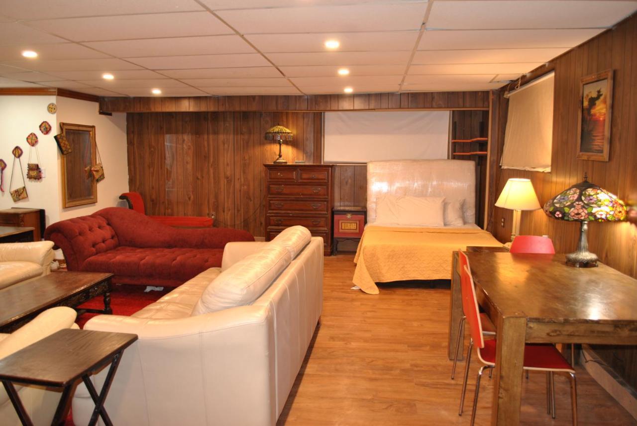 Ewr Airport Multilevel Guest House Room With 2-3 Beds Newark Eksteriør billede