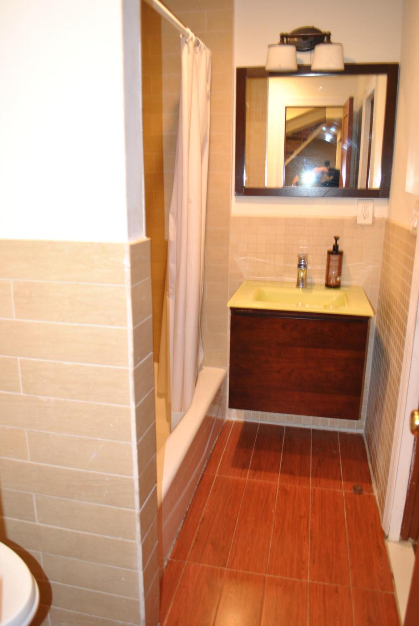 Ewr Airport Multilevel Guest House Room With 2-3 Beds Newark Eksteriør billede