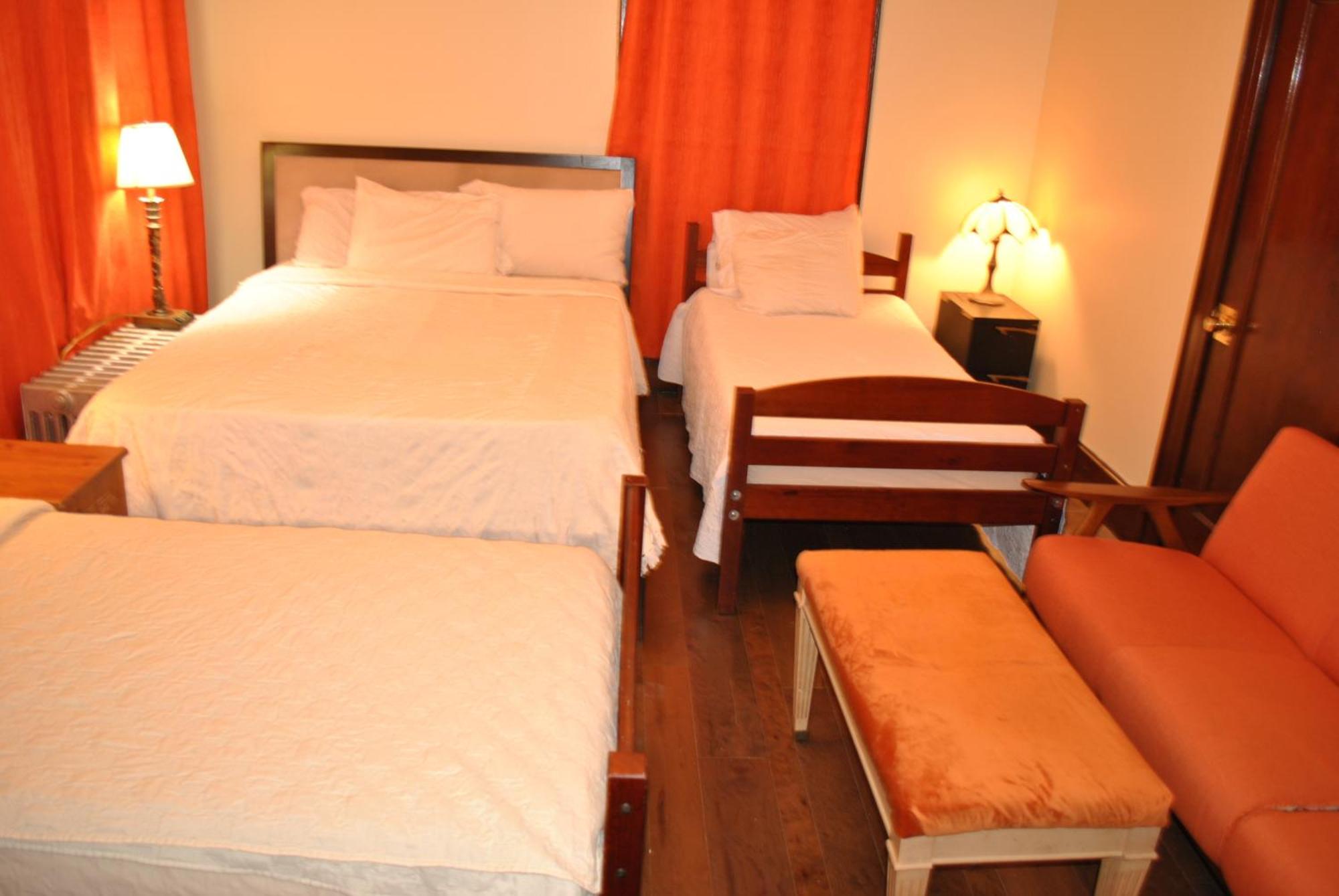 Ewr Airport Multilevel Guest House Room With 2-3 Beds Newark Eksteriør billede