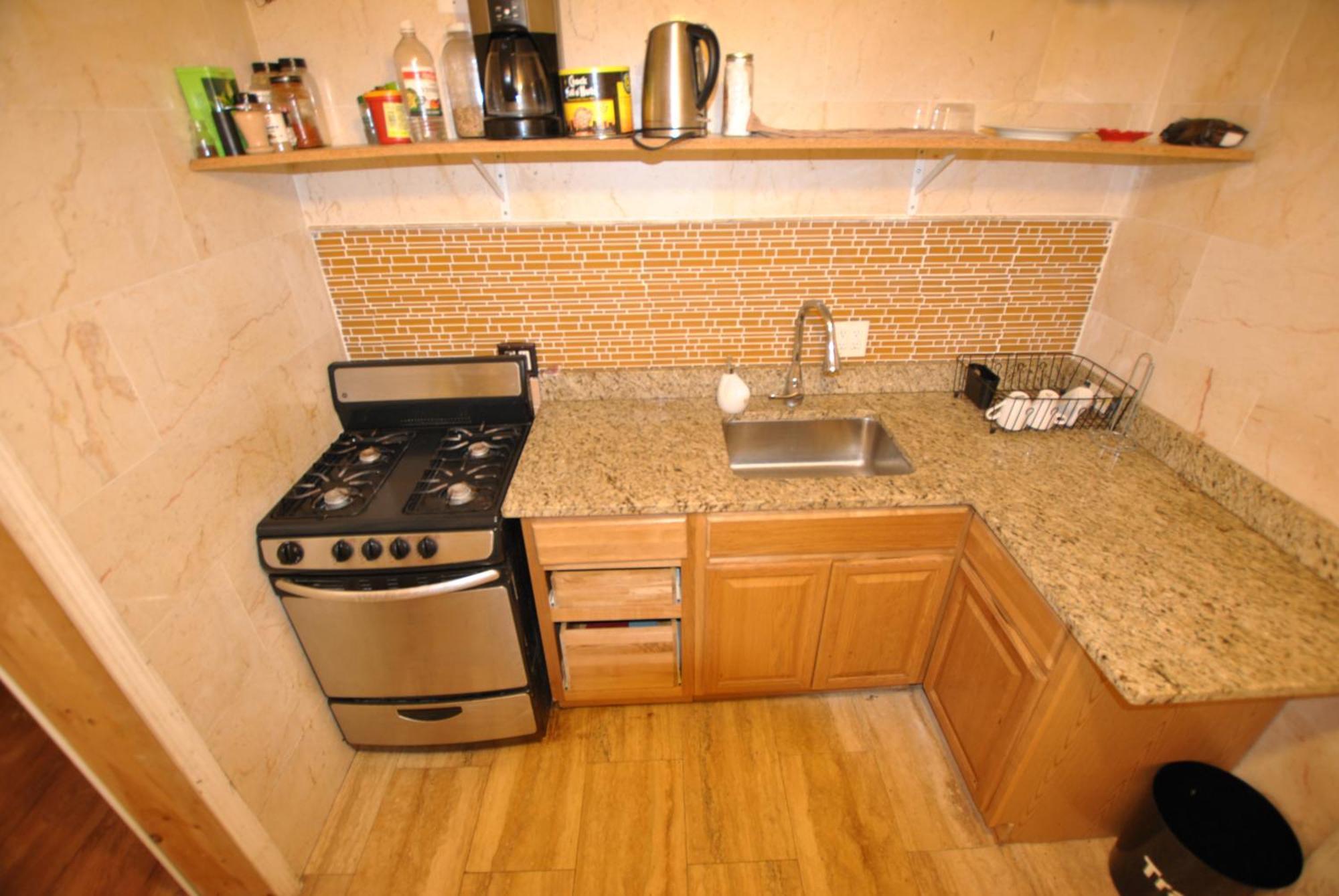 Ewr Airport Multilevel Guest House Room With 2-3 Beds Newark Eksteriør billede