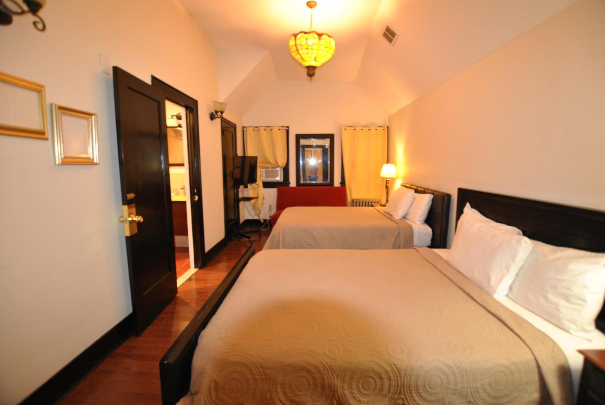 Ewr Airport Multilevel Guest House Room With 2-3 Beds Newark Eksteriør billede
