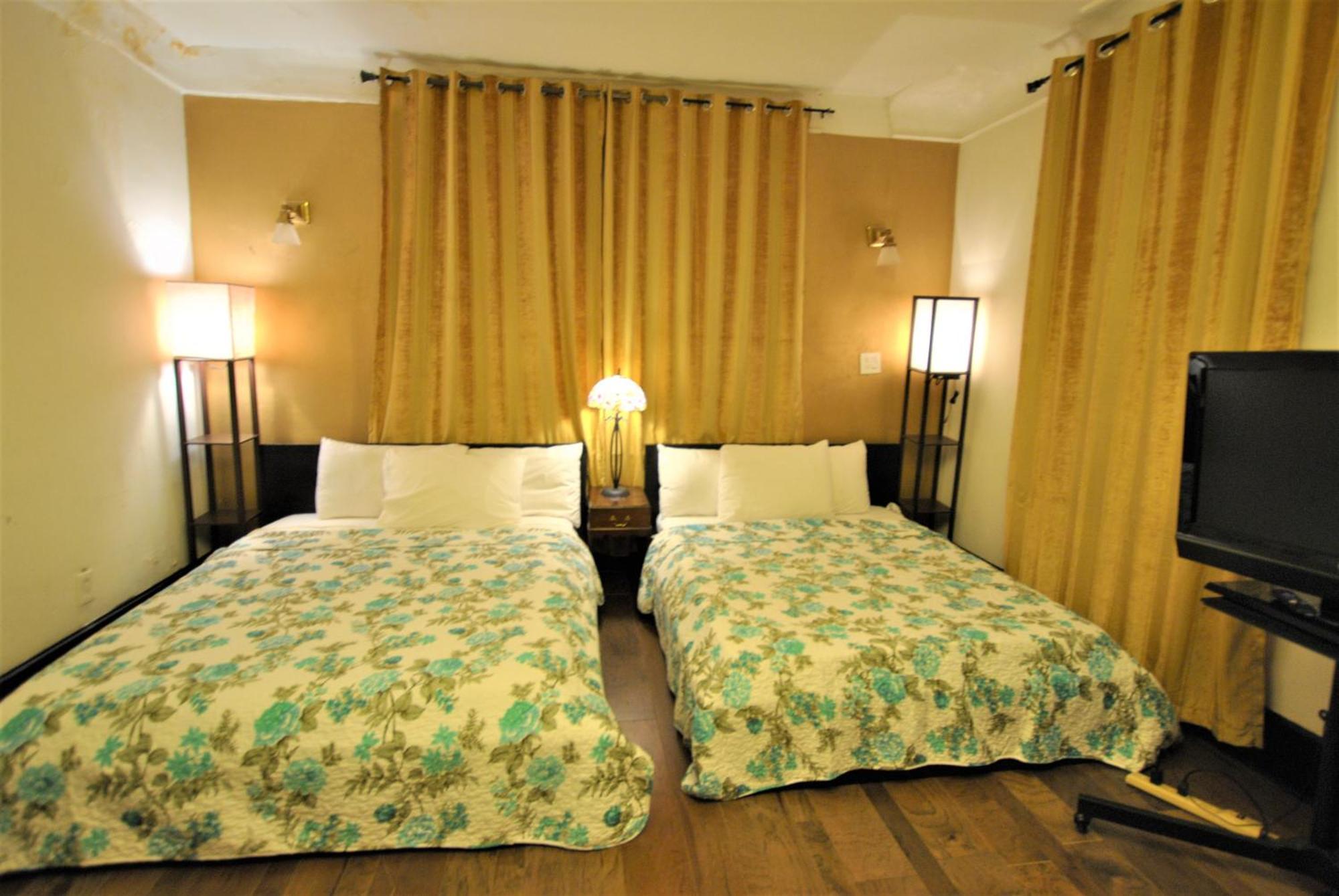 Ewr Airport Multilevel Guest House Room With 2-3 Beds Newark Eksteriør billede